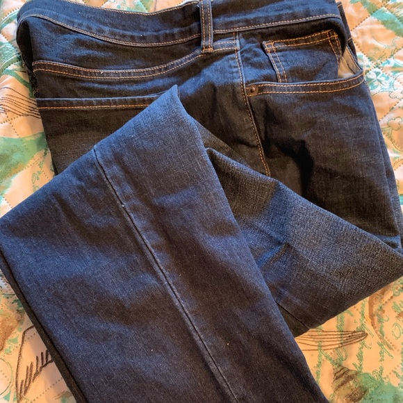 New Skinny Jean. Boyfriend - Picture 2 of 2